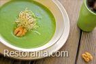 First dishes : Cream of spinach soup with walnut