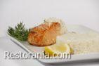 Hot fish and meat dishes : Salmon fillet in tartare sauce with rice