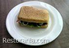 Hot panini : With beef, tomatoes, fresh salad and chef’s special sauce